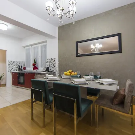 Experience Luxury Apartman